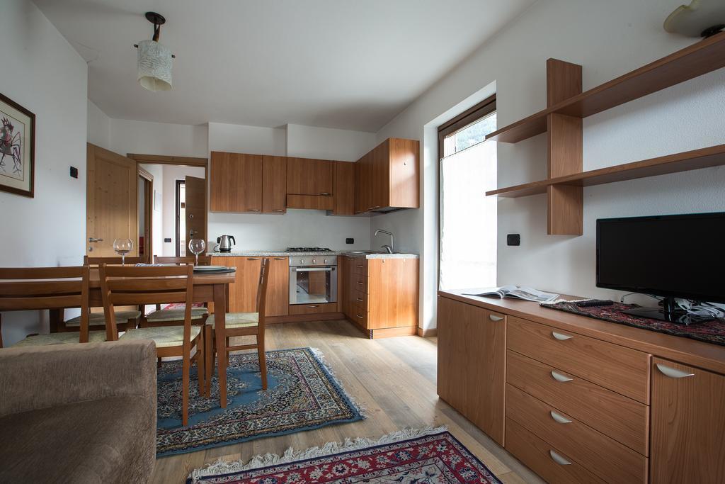 Alpine Dream Apartments ボルミオ エクステリア 写真