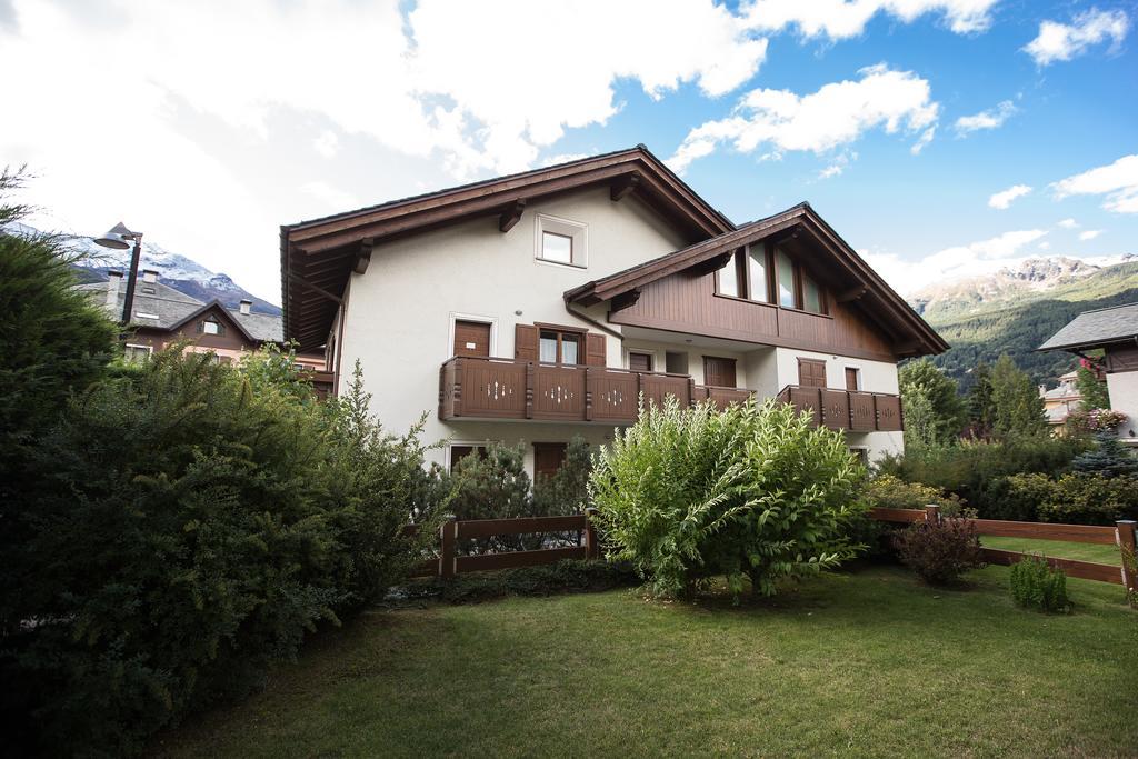 Alpine Dream Apartments ボルミオ エクステリア 写真